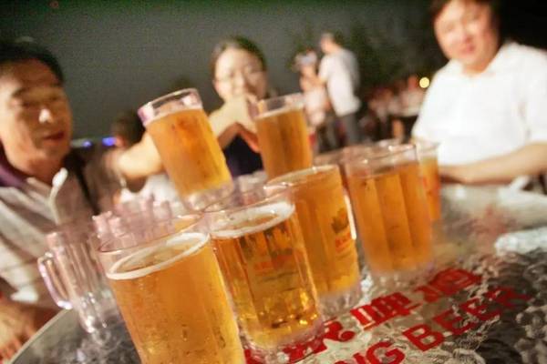 顺应时代的潮流和趋势，燕京啤酒掀起品牌“年轻化”的热潮
