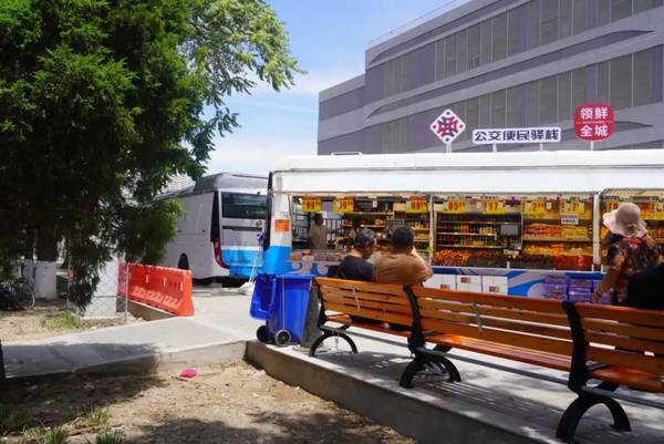 公交车开始卖菜，未来餐饮可以“上车”吗？