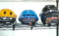 10款电动车头盔测评报告：美团、好乐宝在暴力测试中破损，安全性能表现不佳